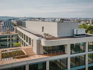 Pronájem kanceláře, Praha - Karlín, Rohanské nábřeží, 700 m2