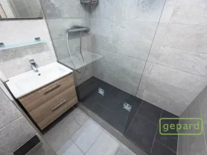Pronájem bytu 2+kk, Praha, Augustinova, 46 m2