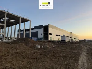 Pronájem skladu, 5920 m2