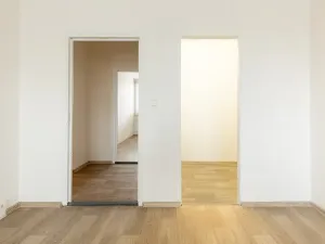 Prodej bytu 2+1, Ostrava, Varenská, 59 m2