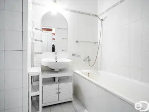 Pronájem bytu 2+1, Chrudim, Husova, 66 m2