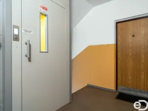 Pronájem bytu 2+1, Chrudim, Husova, 66 m2