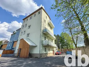 Pronájem bytu 2+kk, Karlovy Vary, Na Rolavě, 43 m2