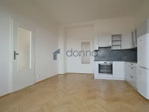 Pronájem bytu 2+kk, Praha - Vinohrady, Šrobárova, 68 m2