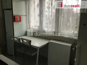 Pronájem bytu 2+1, Praha, Na Petřinách, 54 m2