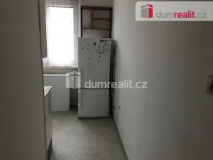Pronájem bytu 1+kk, Praha, Na Petřinách, 15 m2