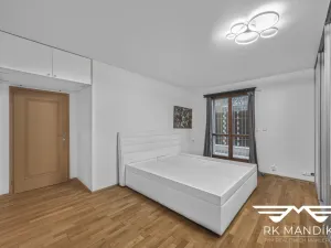 Pronájem bytu 2+kk, Praha - Krč, U krčského nádraží, 60 m2