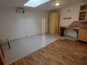 Prodej bytu 1+kk, Uherské Hradiště, Kordon, 32 m2