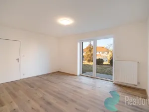 Prodej komerční nemovitosti, Mladá Vožice, Souhradí, 1325 m2