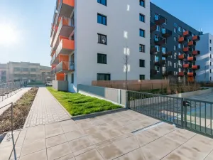 Pronájem bytu 2+kk, Praha - Vysočany, 55 m2