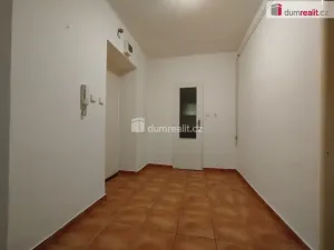 Pronájem bytu 2+1, Cheb, Hálkova, 52 m2