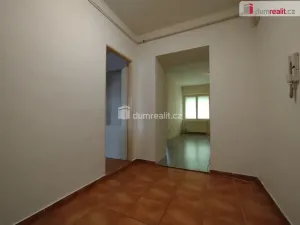 Pronájem bytu 2+1, Cheb, Hálkova, 52 m2