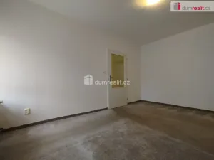 Pronájem bytu 2+1, Cheb, Hálkova, 52 m2