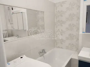 Pronájem bytu 1+kk, Praha - Holešovice, U Pergamenky, 30 m2