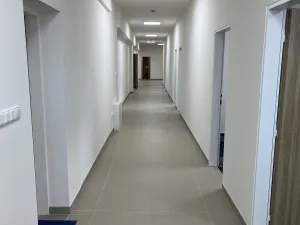 Pronájem kanceláře, Sedliště, 409 m2
