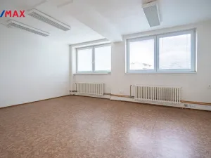 Pronájem kanceláře, Brno, Selská, 66 m2