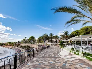 Prodej bytu 3+kk, Orihuela, Španělsko, Paseo Marítimo de Punta Prima, 70 m2