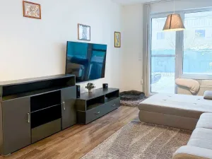 Pronájem bytu 3+kk, Praha - Strašnice, Zvěřinova, 78 m2