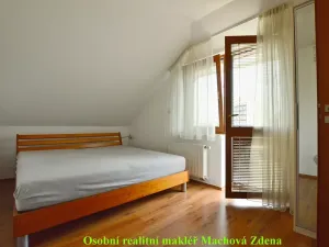 Pronájem bytu 3+kk, Praha - Strašnice, Gutova, 87 m2