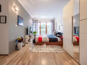 Pronájem bytu 3+kk, Jesenice, V Lázních, 93 m2