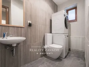 Pronájem bytu 3+kk, Jesenice, V Lázních, 93 m2