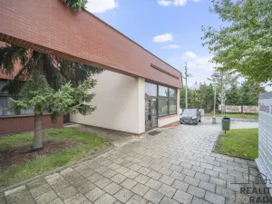 Pronájem obchodního prostoru, Řečany nad Labem, 1. máje, 43 m2