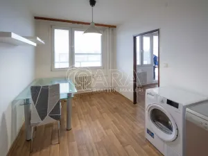 Prodej bytu 3+1, Neratovice, nám. Republiky, 78 m2