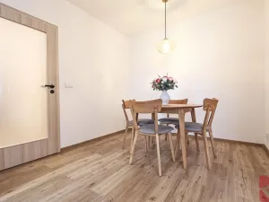 Prodej bytu 3+1, Praha - Bohnice, Feřtekova, 75 m2