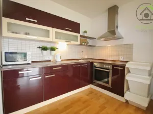 Prodej bytu 2+kk, Plzeň - Skvrňany, Waltrova, 72 m2