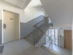 Pronájem bytu 1+1, Praha - Záběhlice, Sasanková, 36 m2