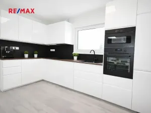 Prodej rodinného domu, Dobrovíz, 61 m2