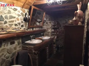 Prodej rodinného domu, Stráž nad Ohří - Srní, 300 m2