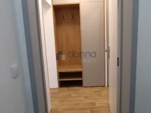 Pronájem bytu 2+kk, Praha, Bryksova, 52 m2