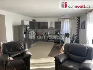 Prodej rodinného domu, Hradešín, 140 m2