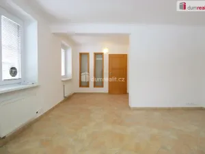 Pronájem komerční nemovitosti, Karlovy Vary - Rybáře, Severní, 84 m2