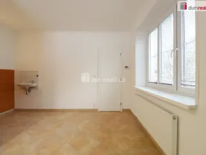 Pronájem komerční nemovitosti, Karlovy Vary - Rybáře, Severní, 84 m2