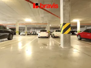 Pronájem garáže, Brno - Líšeň, Sedláčkova, 13 m2
