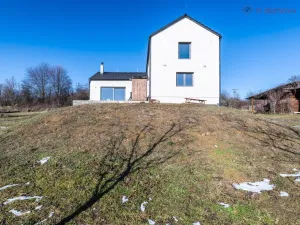 Prodej rodinného domu, Lhota, 207 m2