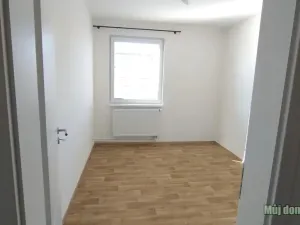 Pronájem bytu 2+kk, Praha - Černý Most, Bryksova, 52 m2