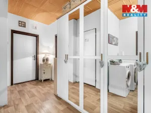 Prodej bytu 4+1, Doksy, Sochorova, 86 m2