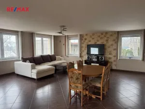 Pronájem bytu 3+kk, Vodochody, U Pošty, 153 m2