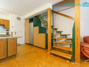 Pronájem rodinného domu, Karlovy Vary, Boční, 150 m2