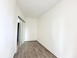 Pronájem bytu 2+kk, Praha, Bermanova, 45 m2