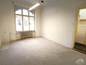 Pronájem bytu 2+1, Jihlava, třída Legionářů, 70 m2