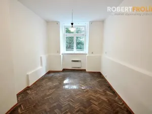 Pronájem kanceláře, Praha - Bubeneč, Eliášova, 25 m2