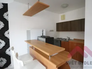 Pronájem bytu 1+kk, Praha - Vysočany, bratří Dohalských, 44 m2