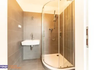 Prodej bytu 3+1, Šumperk, Prievidzská, 63 m2