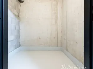 Pronájem bytu 1+kk, Praha - Malešice, Mölzerova, 30 m2