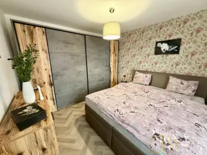 Prodej bytu 3+1, Teplice - Trnovany, Krušnohorská, 73 m2