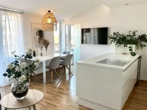 Pronájem bytu 3+kk, Praha - Holešovice, Tusarova, 76 m2